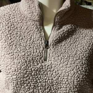 sweater’s American Eagle size s/p